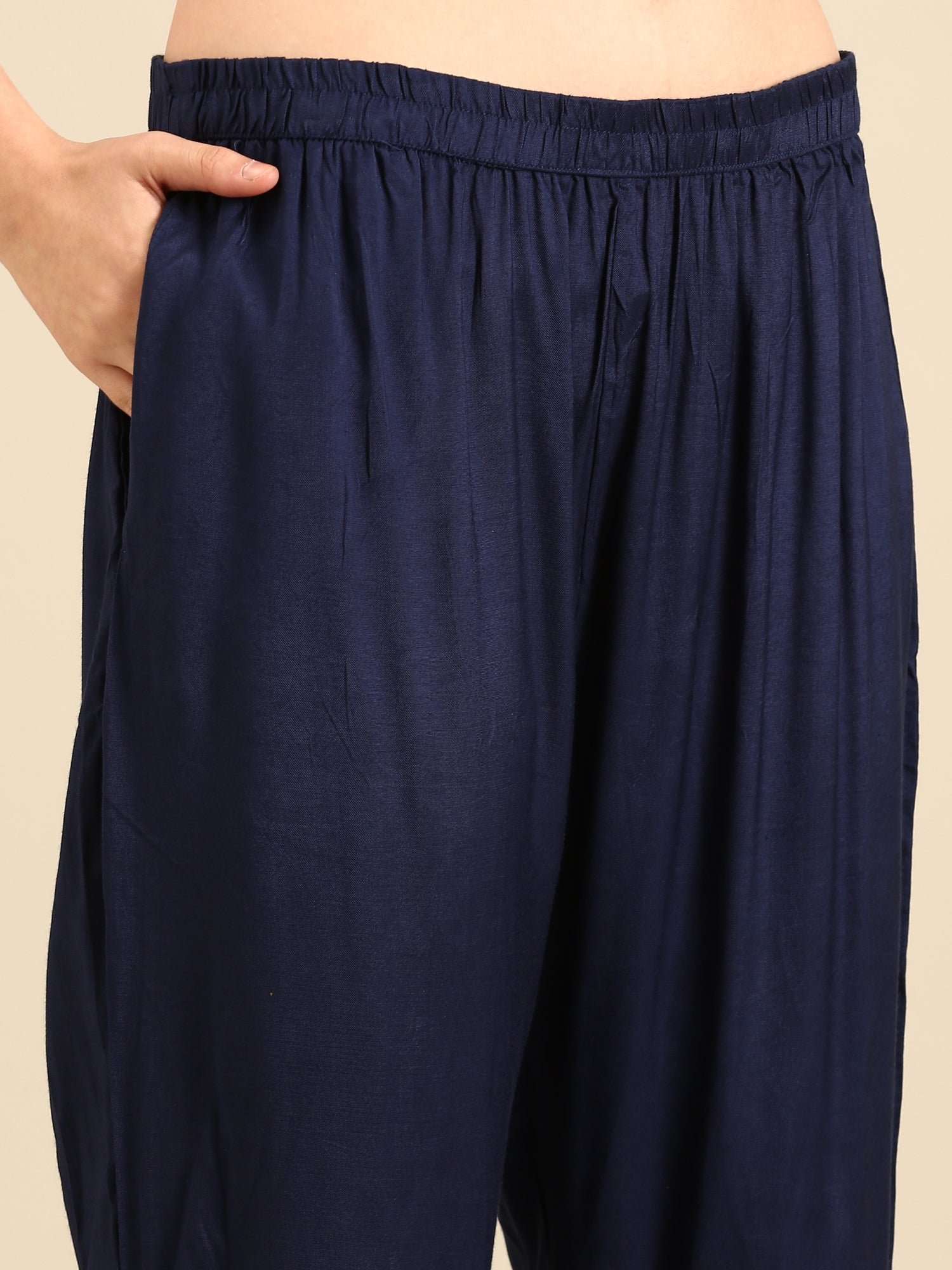 Midnight Blue thread work three piece crepe suit set with organza dupatta - Image 7