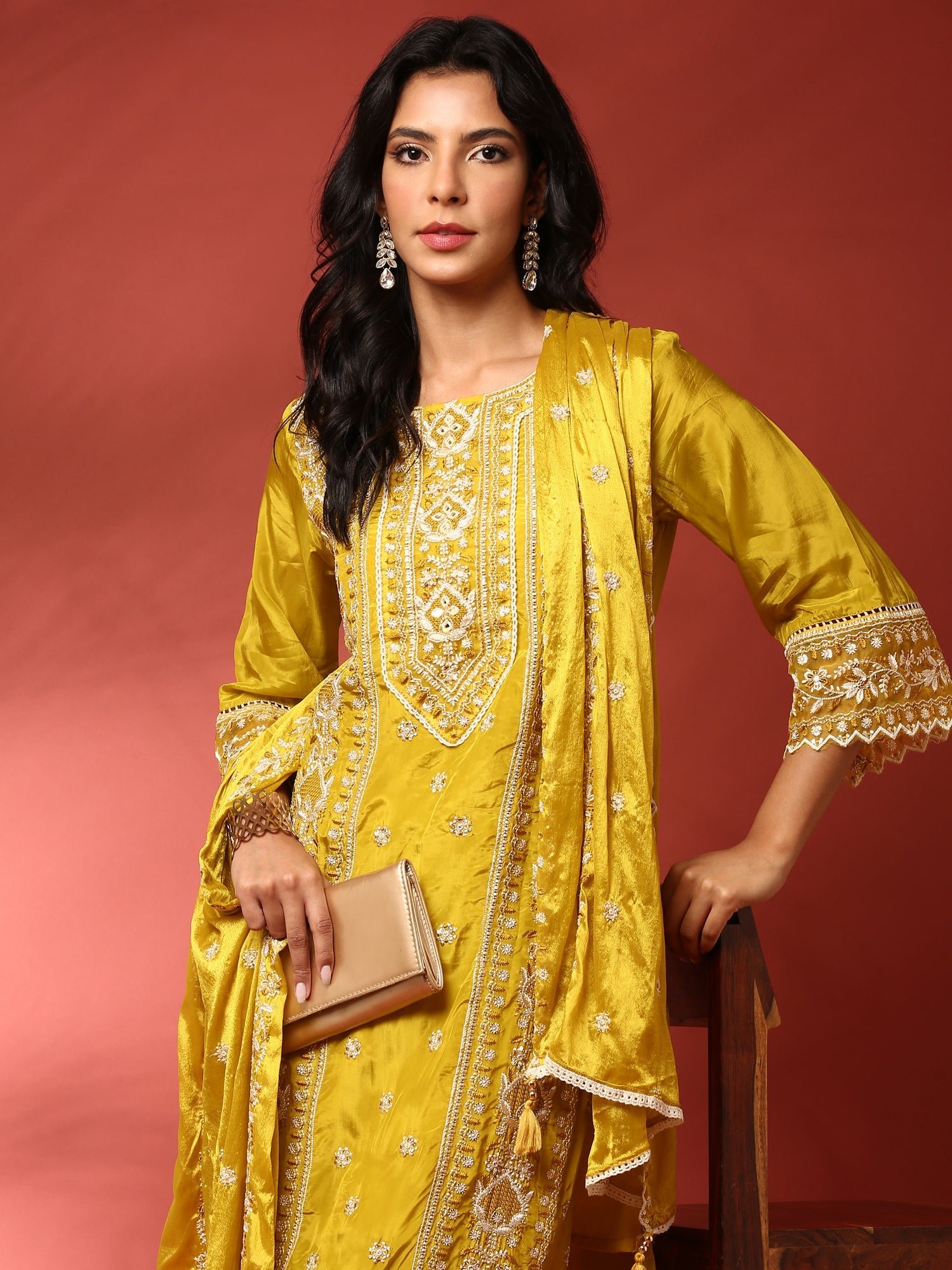 Green muslin heavy embroidered three piece suit set - Image 2