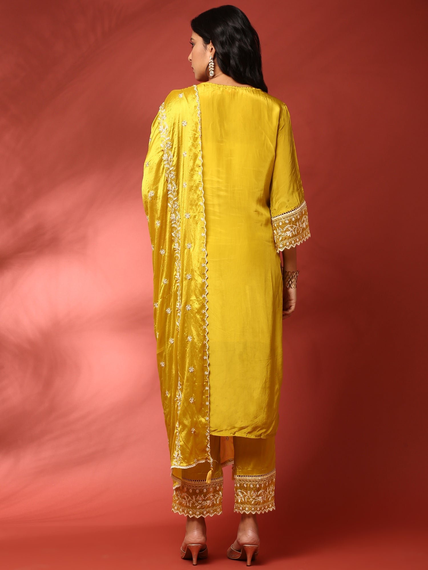 Green muslin heavy embroidered three piece suit set - Image 7