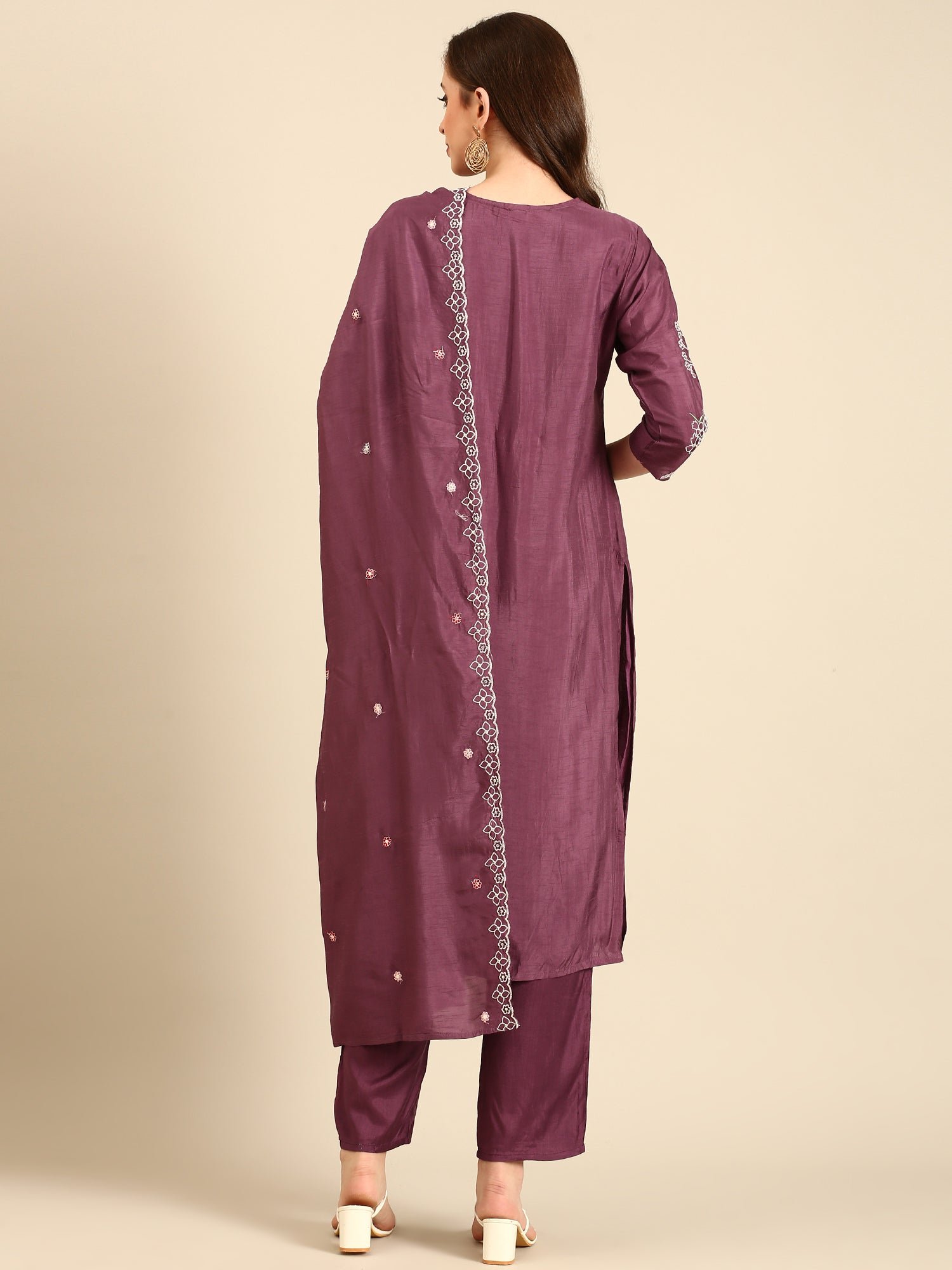 Wine thread and sequins embroidered three piece suit set - Image 4