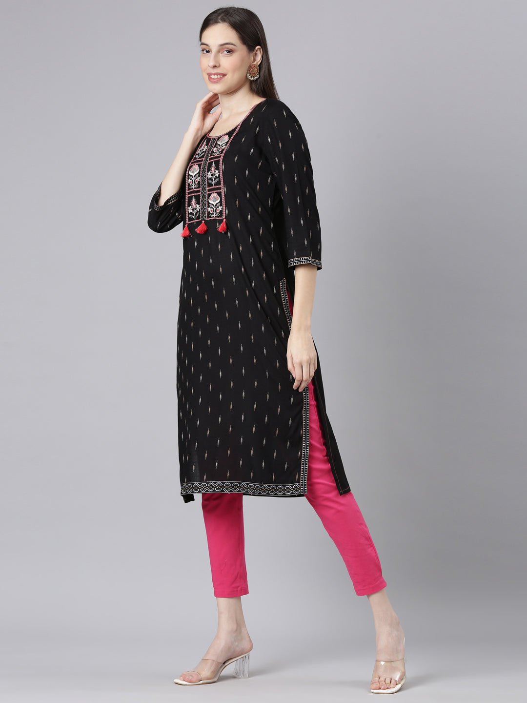 Sadguru Black Casual Embellished Straight Kurta - Image 2