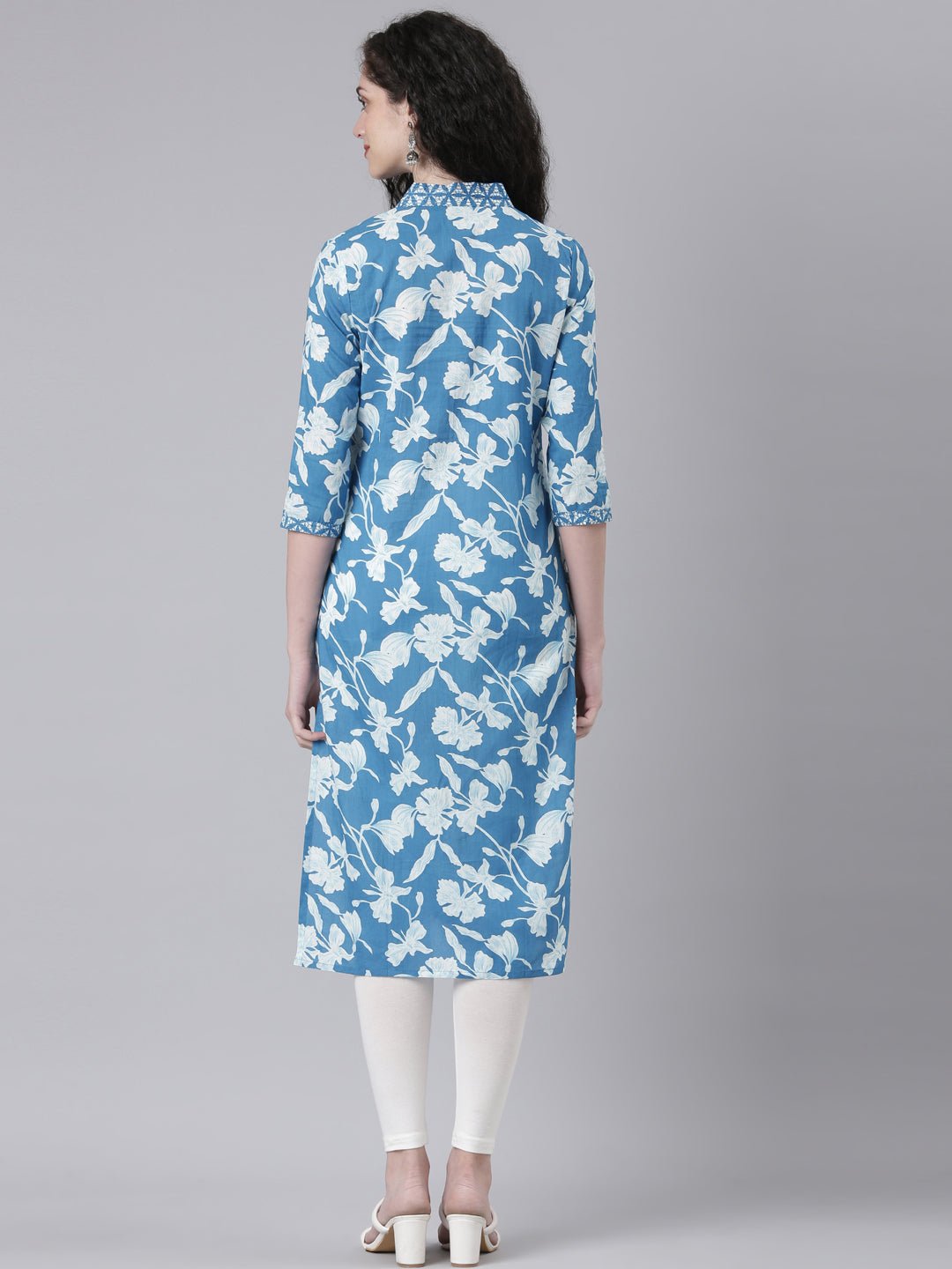 Sadguru Blue Casual Floral Straight Kurta - Image 3